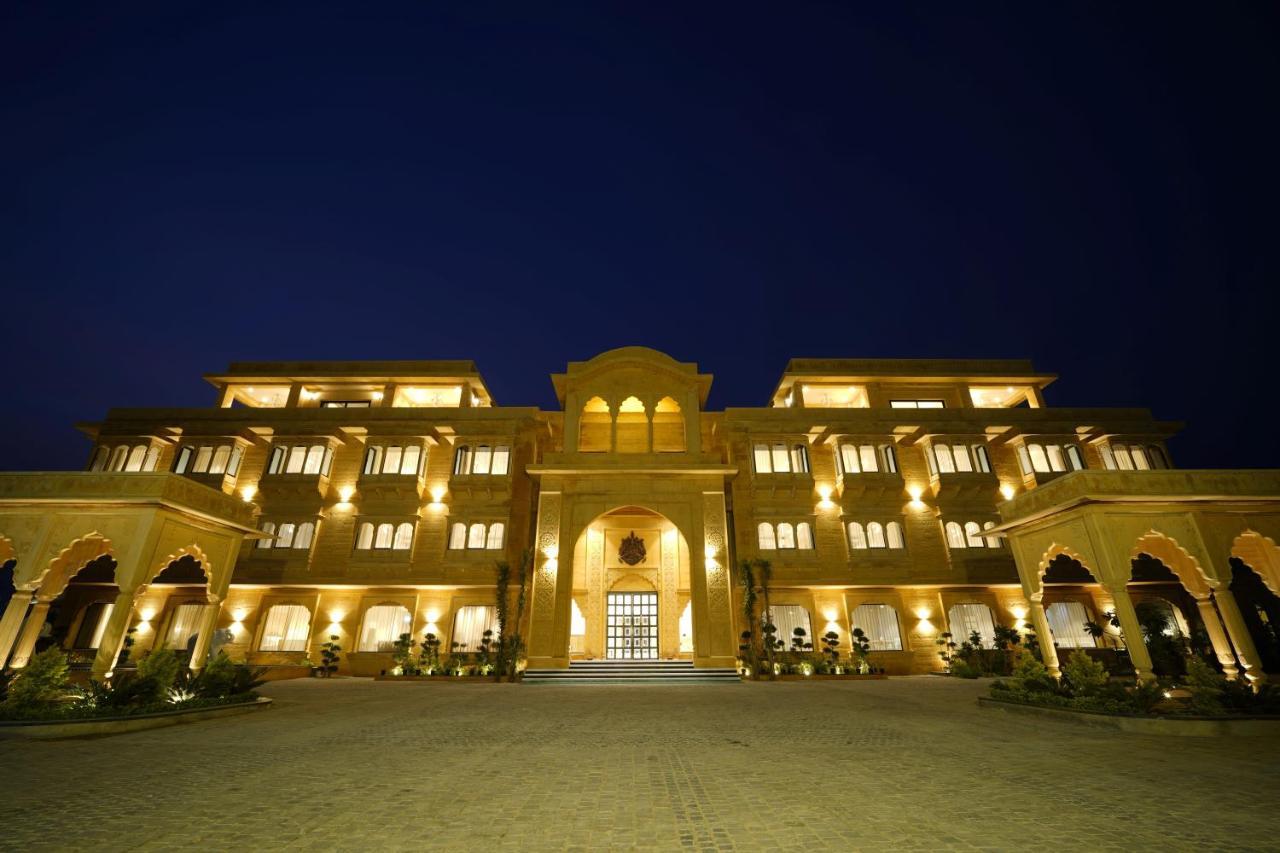 ホテル Sahdev Bagh プシュカル エクステリア 写真